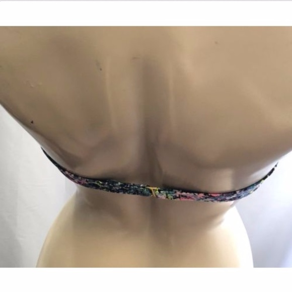Victoria's Secret Swim Bikini Top - Picture 4 of 4